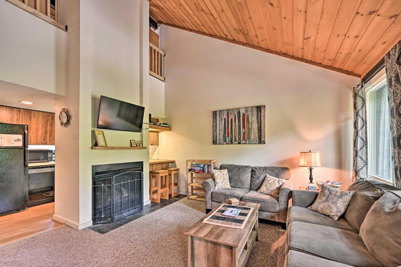 Village Of Loon Mtn Condo With Fireplace And Balcony! 林肯 外观 照片